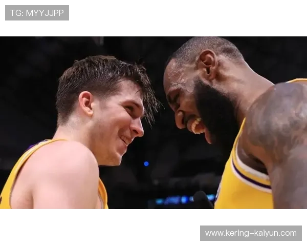 里夫斯与詹姆斯默契：坐垫事件展密集赛程艰辛